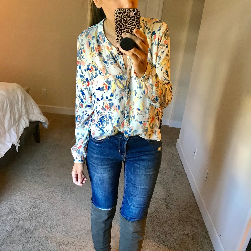 Floral print blouse